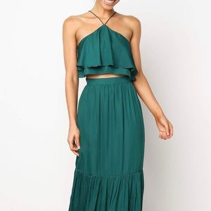 NWT 2 piece halter neck ruffle design two pieces skirt